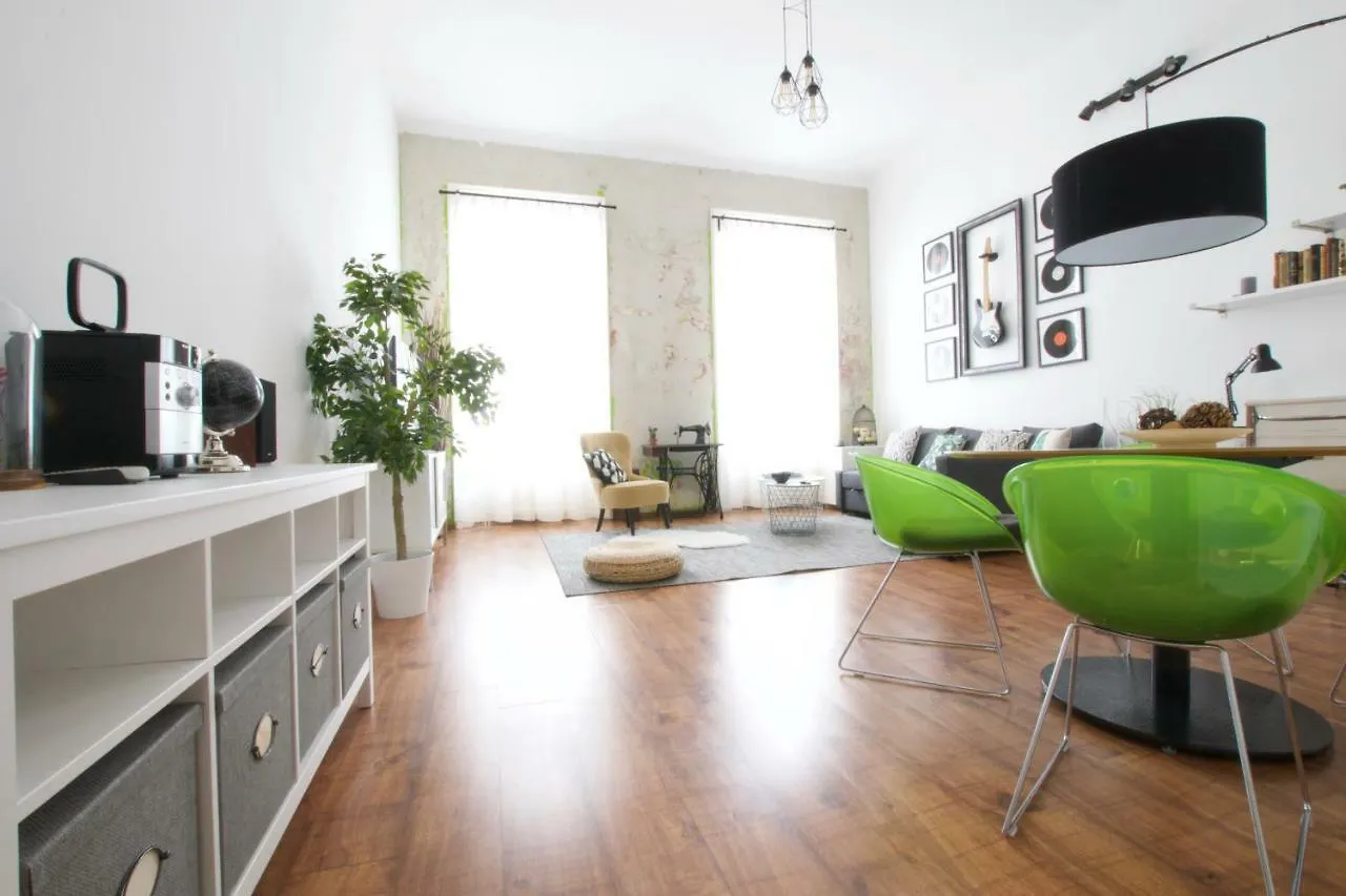 Creative Apartment - Akacfa 62 Budapest
